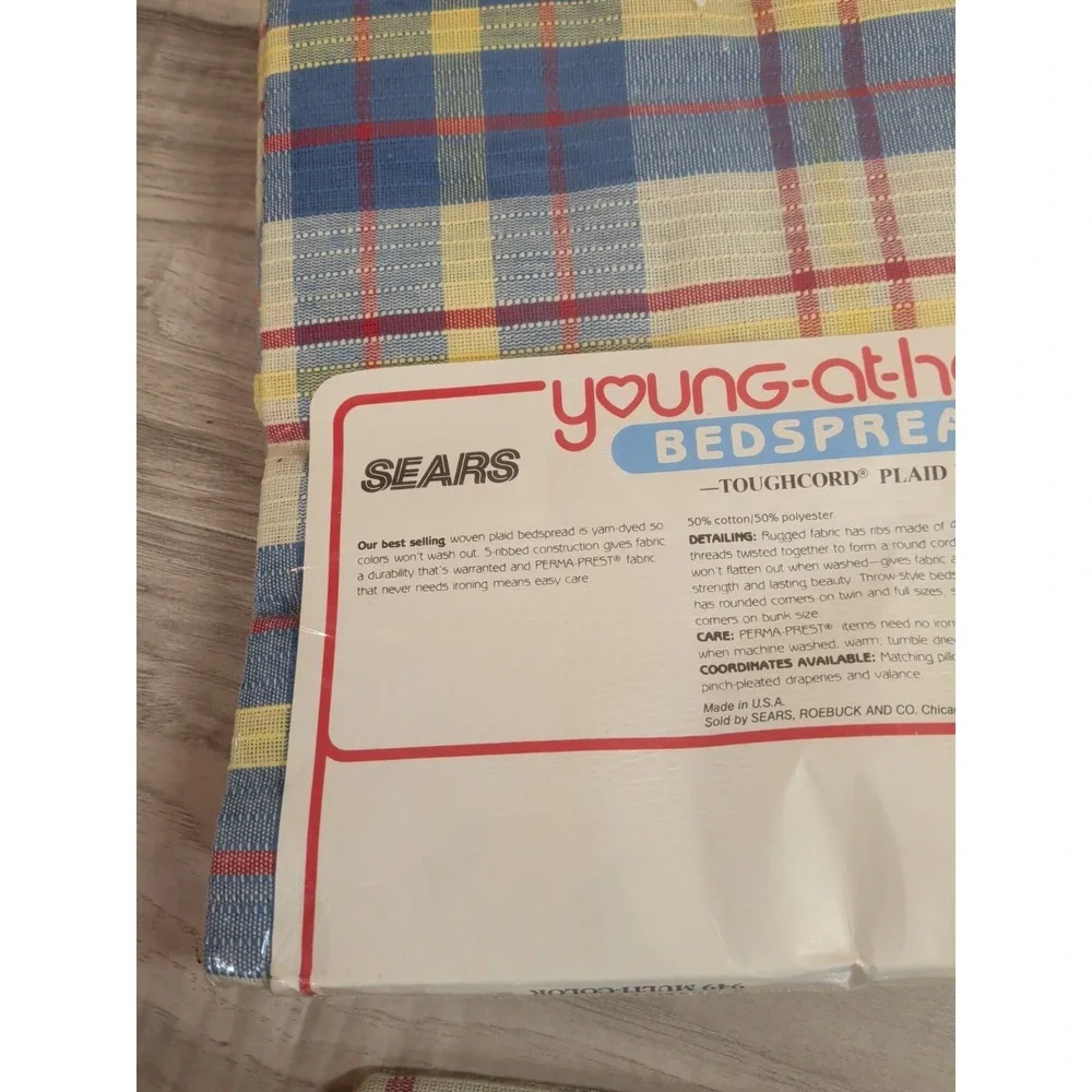 SEARS Young-at-heart BEDSPREAD ( BUNK SIZE 63 IN. X 90 IN. ) Finished Size 949